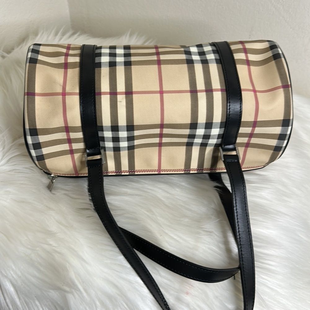 💯Authentic Burberry Papillon Handbag🍀 - Picture 7 of 15